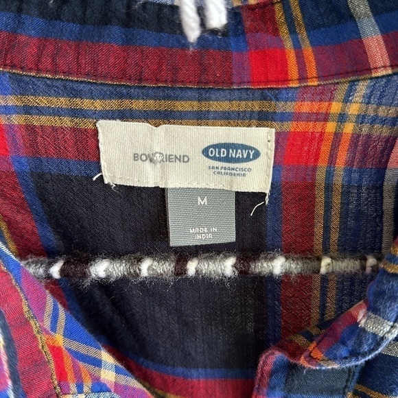Old Navy Boyfriend plaid halfway button-down shirt with pockets, size medium - Picture 2 of 7